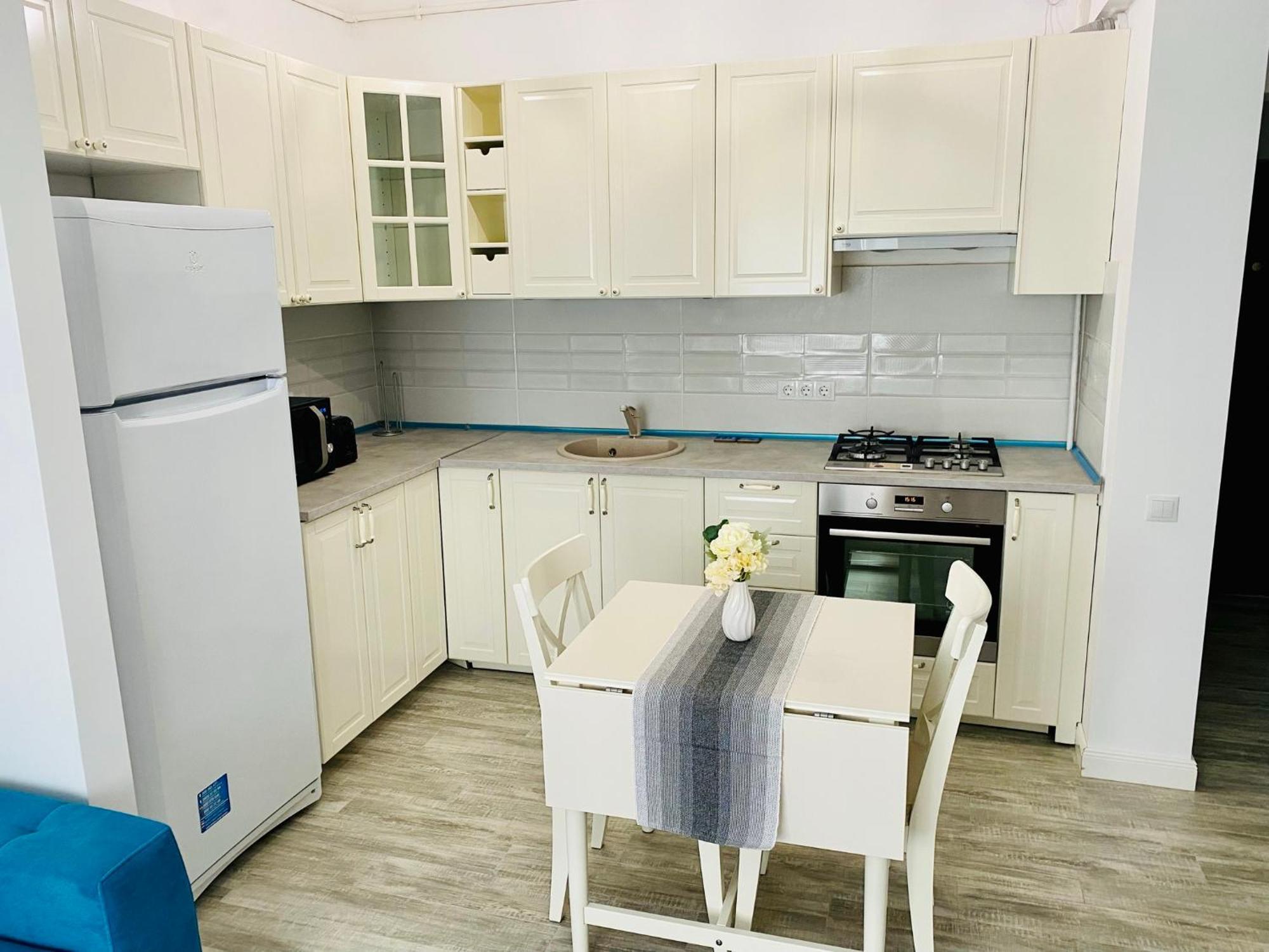 Cozy Central Apartment With 2 Rooms 布加勒斯特 外观 照片