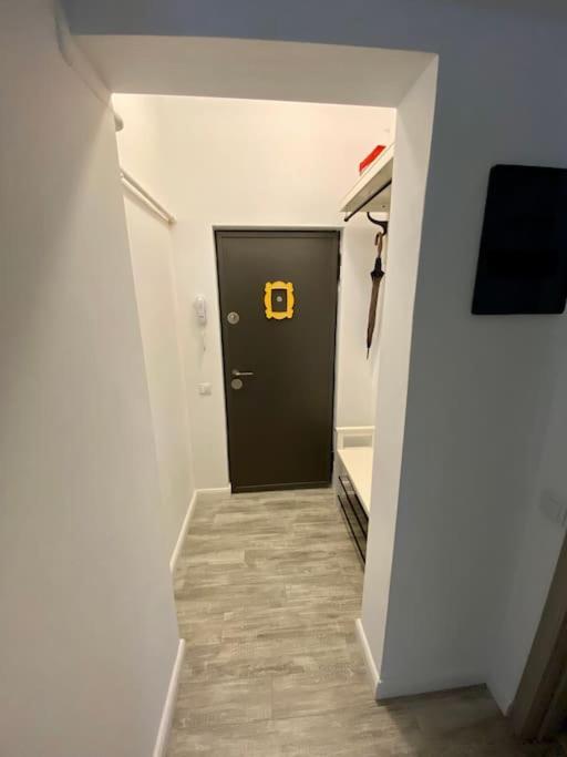Cozy Central Apartment With 2 Rooms 布加勒斯特 外观 照片